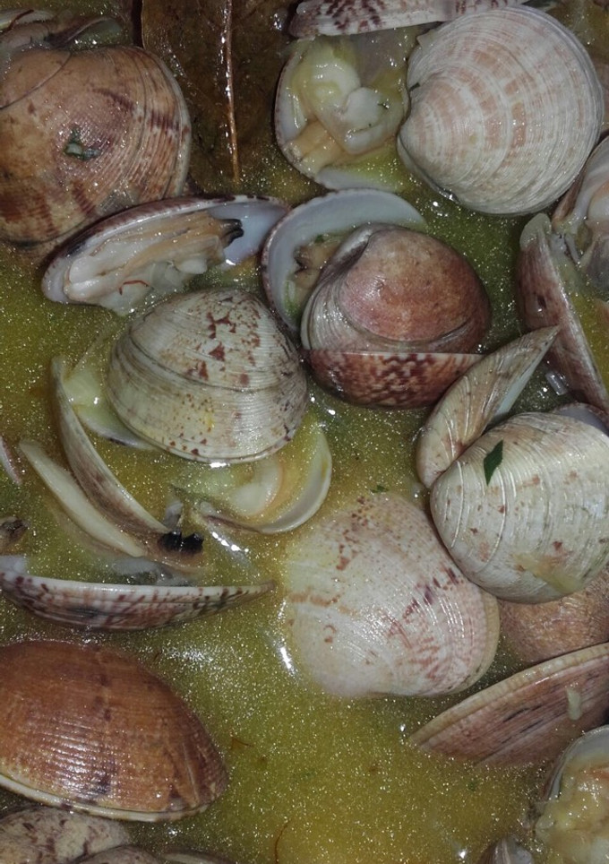 Una foto de Almejas a la marinera