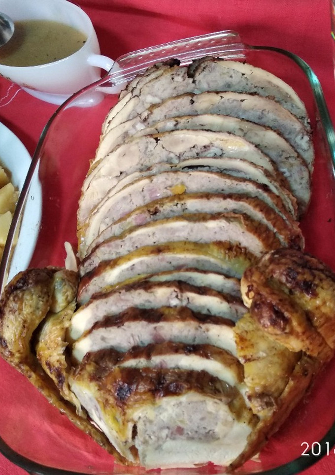 Una foto de Pollo relleno de Navidad de Mari Trini