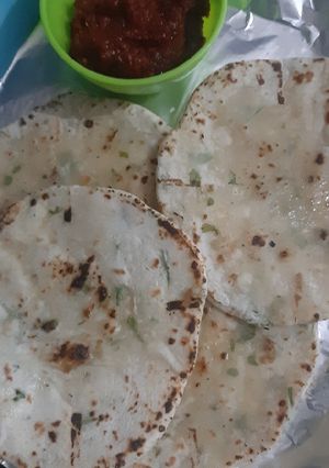 A picture of Naan.