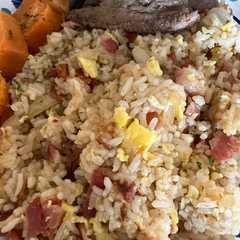 Foto principal de Arroz "chino" con bacon y perejil 🌿
