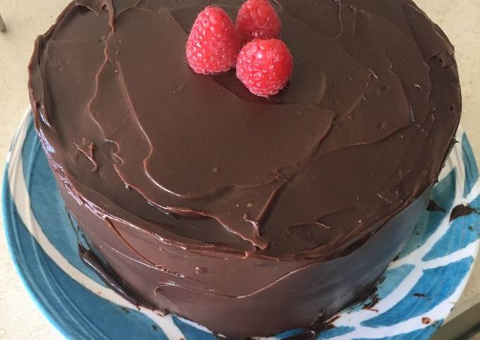 Vanilla Cake with Chocolate Frosting recipe main photo