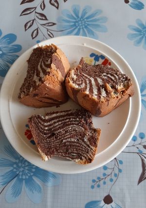 A picture of Zebra cake.