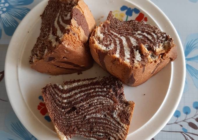 Zebra cake