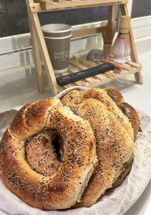 صورة لوصفة الشريك الحجري في الحجاز او الخبز التركي 🥨