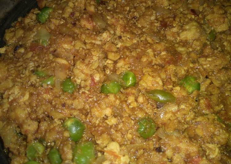Recipe of Super Quick Homemade Keema mutter (Chicken keema with green peas)