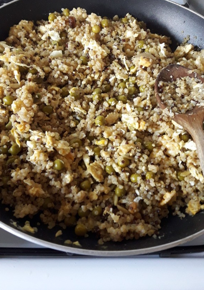 Una foto de Quinoa con frutos secos