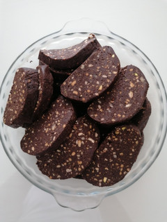 عکسی از دستور شیرینی یخچالی 😋🍫