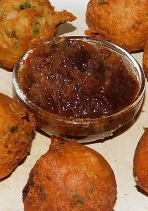A picture of Coconut Bonda.