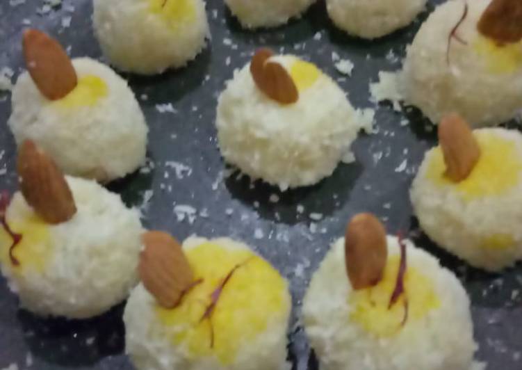 Coconut ladoo