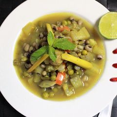 A picture of Lemony Vegetable, Soya & Lobia Stew.