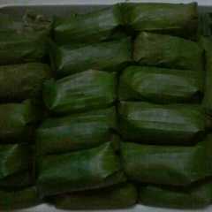 Lontong isi রেসিপির প্রধান ছবি