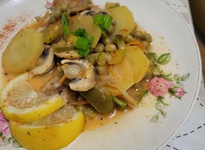 Una foto de Cachetes de abadejo con vegetales