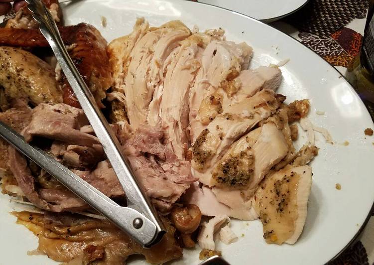 Recipe of Delicious Roasted Turkey - Stuffed