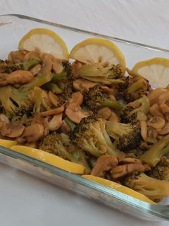 صورة لوصفة بروكولي بالفطر ودبس الرمان شي طيب 😋