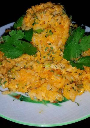 A picture of Mike's EZ Cheesy Chicken & Rice.