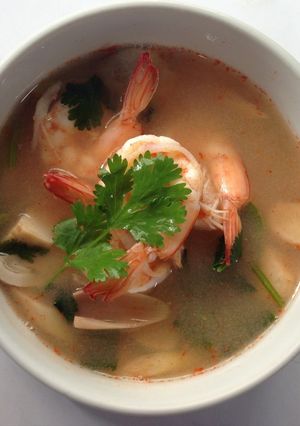 A picture of Spicy prawn soup.