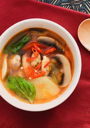 Hình của món Canh Trai Nấu Dứa Chua Ngọt.