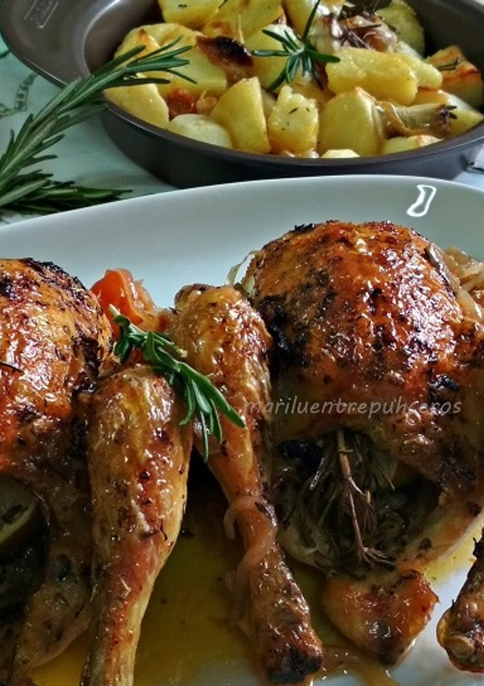 Una foto de Picantones al horno con romero y lima