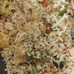 A picture of Vegetable poha.