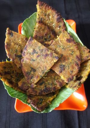 બાજરીના કોબી મેથી પરાઠા રેસીપી મુખ્ય ફોટો
