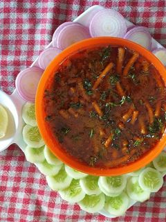 शेवभाजी (shevbhaji recipe in marathi) रेसिपी चे मुख्य फोटो