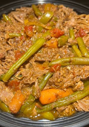 A picture of Crockpot Bbq Top Round Roast.