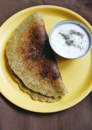 हरी मूंग का चीला (hari moong ka cheela recipe in Hindi) रेसिपी मुख्य फोटो