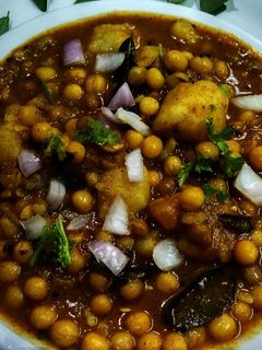 मटर घुघनी मसाला (matar ghugni masala recipe in Hindi) रेसिपी मुख्य फोटो