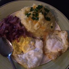 3 cheese mash with eggs and onions A picture of 3 cheese mash with eggs and onions.