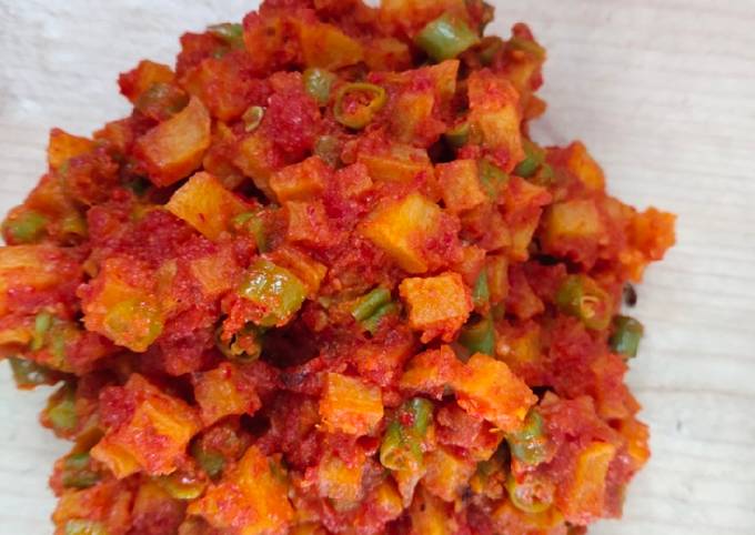 Bagaimana Membuat Balado kentang buncis (sambal goreng), Enak Banget