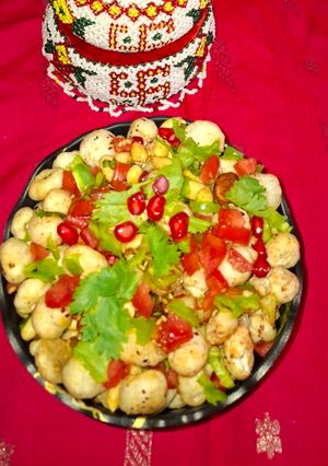 A picture of Makhana Chaat.