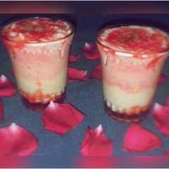 A picture of Chilled Strawberry kheer.