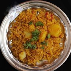 A picture of Aloo pulao.