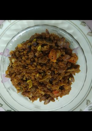 ડ્રાય રોટલો(dry rotlo recipe in Gujarati) રેસીપી મુખ્ય ફોટો