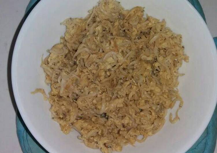 Cara Gampang Membuat Lauk utk Anak(teri nasi goreng telur), Enak Banget