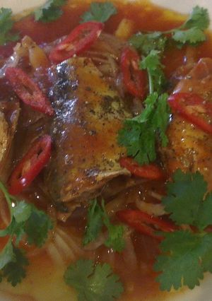 Hình của món Cá hộp sốt cà.