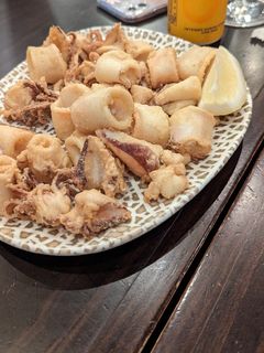 Una foto de Calamares Fritos Rebozados en Harina