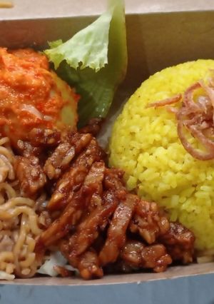 Foto resep Nasi Kuning Sat Set