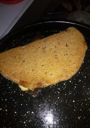 Una foto de Calzón integral de jamón y queso