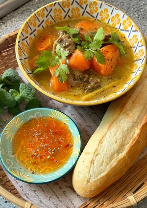 A picture of Beef Stew with Bread 🐂.