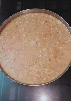 खोया बर्फी (Khoya Barfi recipe in hindi) रेसिपी मुख्य फोटो