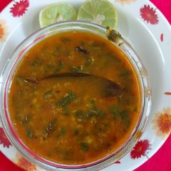 A picture of Moong daal n palak.