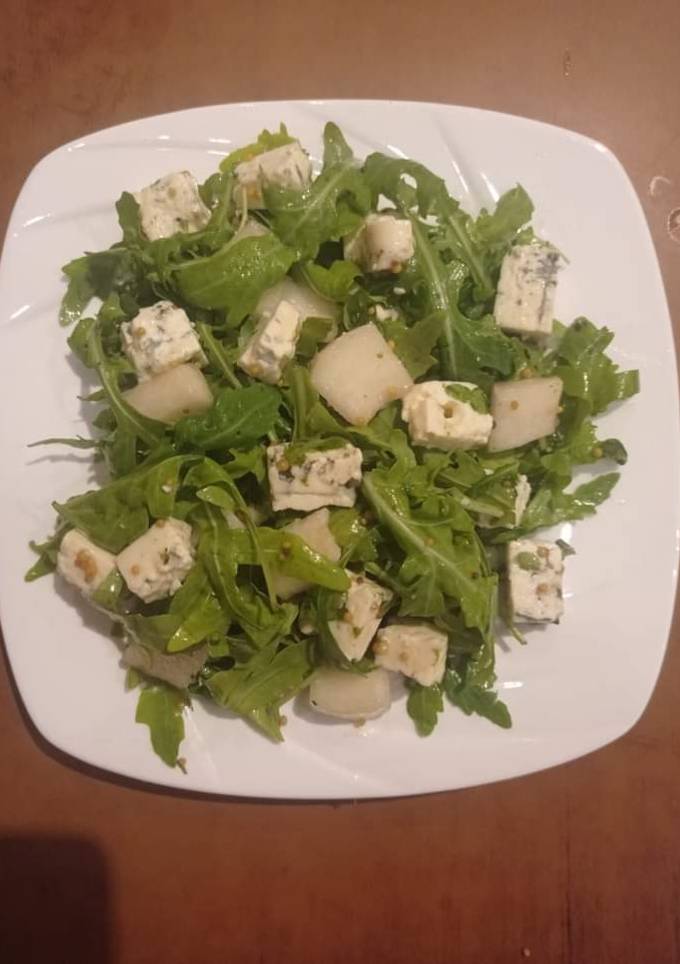 Салат 🥗 із грушею та руколою