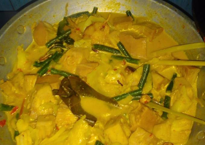 Ternyata begini lho! Bagaimana cara membuat Sayur gulai nangka muda ala padang yang nagih banget