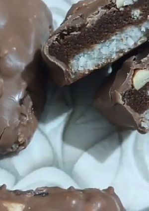 A picture of Only 5 ingredients & 5 min.... Delicious chocolate Bar recipe/.