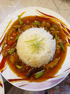 A picture of Kung Pao Chicken.