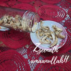 A picture of Sonth or Sun Dried Ginger.