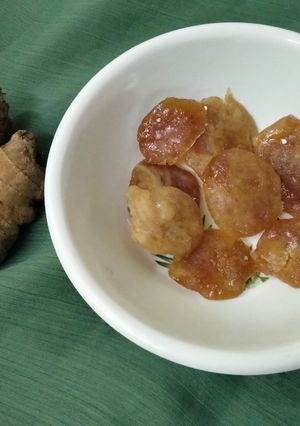 जिंजर कैंडी (ginger candy recipe in Hindi) रेसिपी मुख्य फोटो