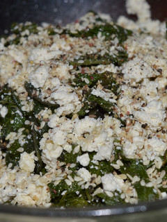 Una foto de Ensalada de espinaca o acelga y queso feta