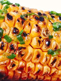 Hình của món 🌱 Bắp Mỹ Nướng Quét Dầu Hành (Vegan).
